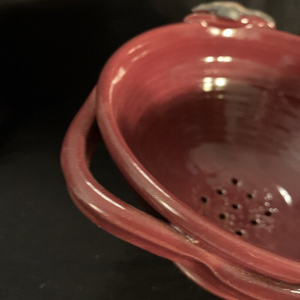 2 PC Handmade Maroon Stoneware Colander Leaf Handles Under Dish Janet Donnangelo - Picture 5 of 16